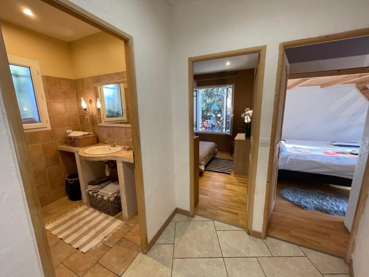 Le Calme De La Garrigue Bed & Breakfast Russan Luaran gambar