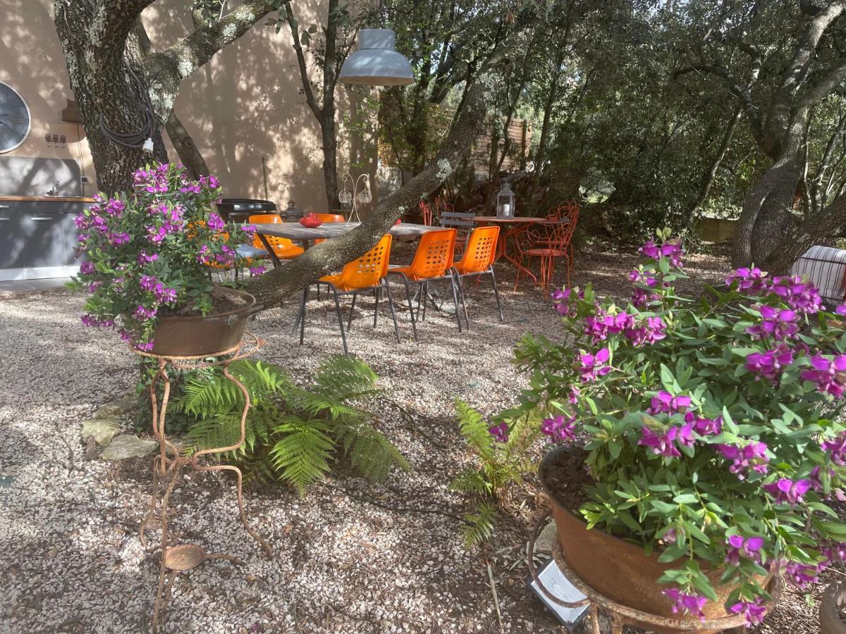 Le Calme De La Garrigue Bed & Breakfast Russan Luaran gambar