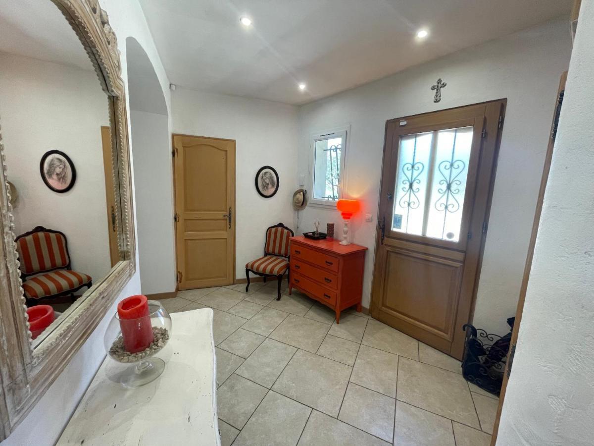 Le Calme De La Garrigue Bed & Breakfast Russan Luaran gambar