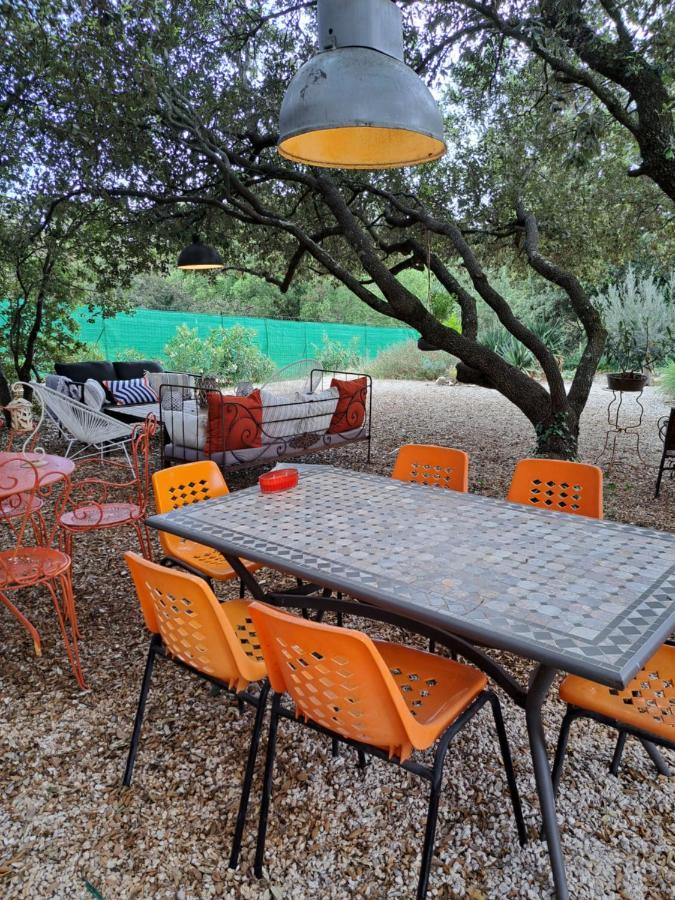 Le Calme De La Garrigue Bed & Breakfast Russan Luaran gambar