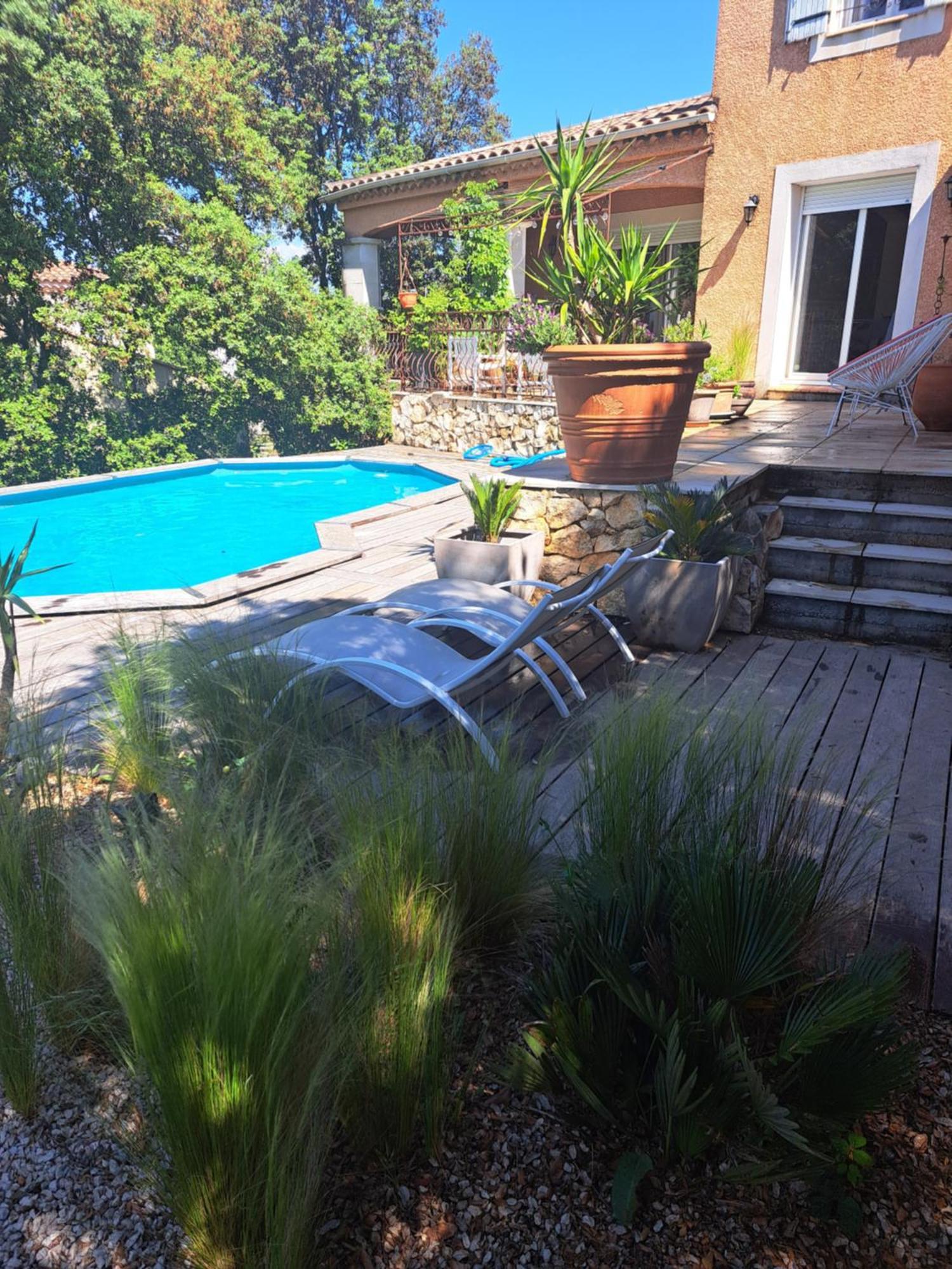 Le Calme De La Garrigue Bed & Breakfast Russan Luaran gambar