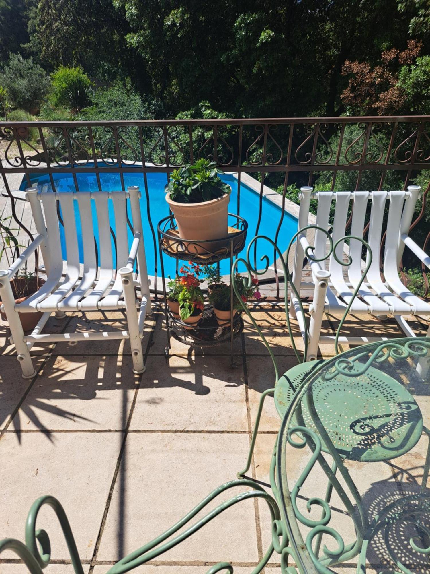 Le Calme De La Garrigue Bed & Breakfast Russan Luaran gambar